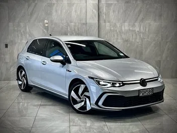 Volkswagen Golf 2022 photo 2