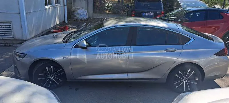 Opel Insignia 2022 photo 2
