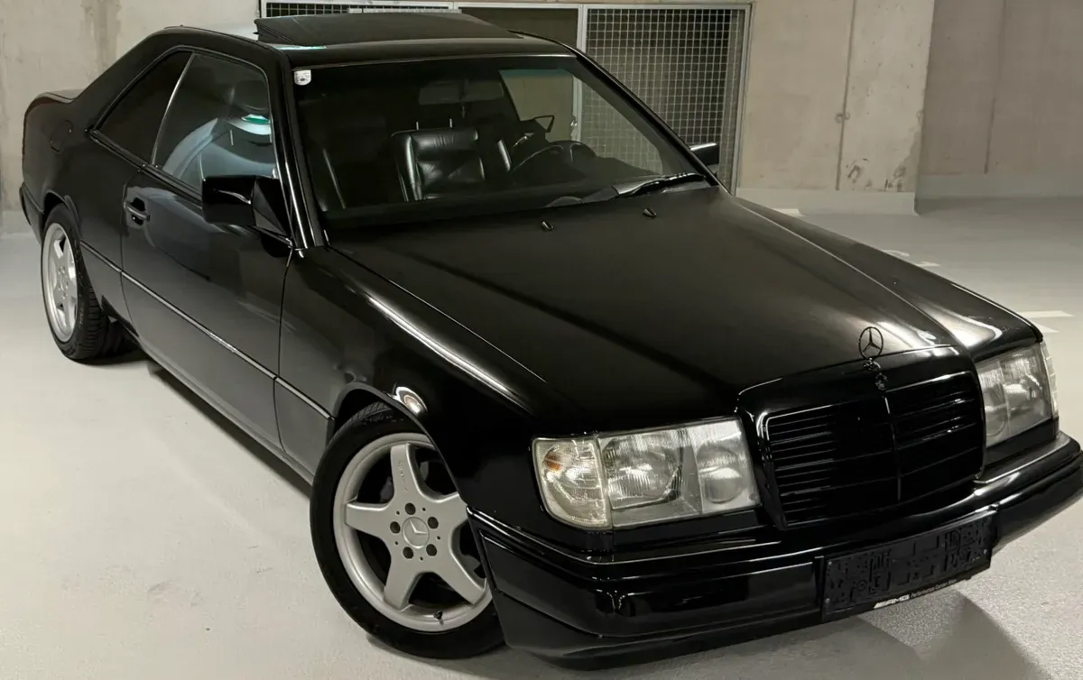 Mercedes-Benz Eklasse 1993 photo 2