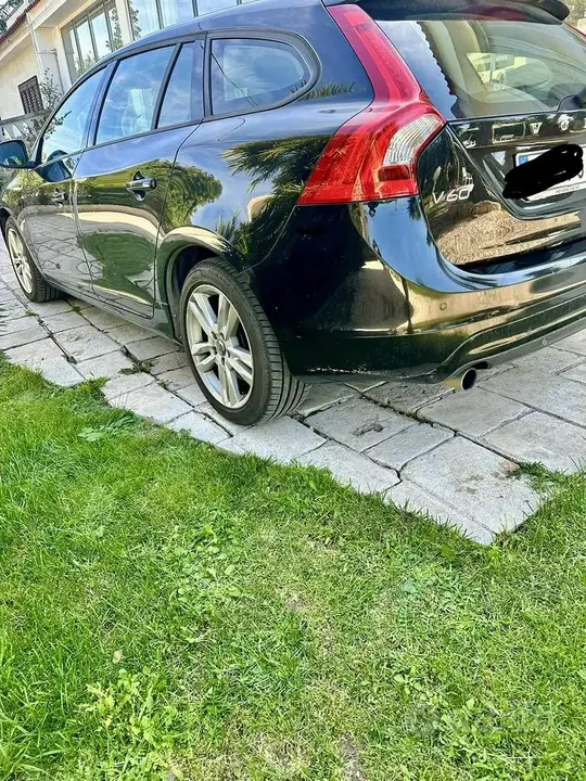Volvo V60 2013 photo 2