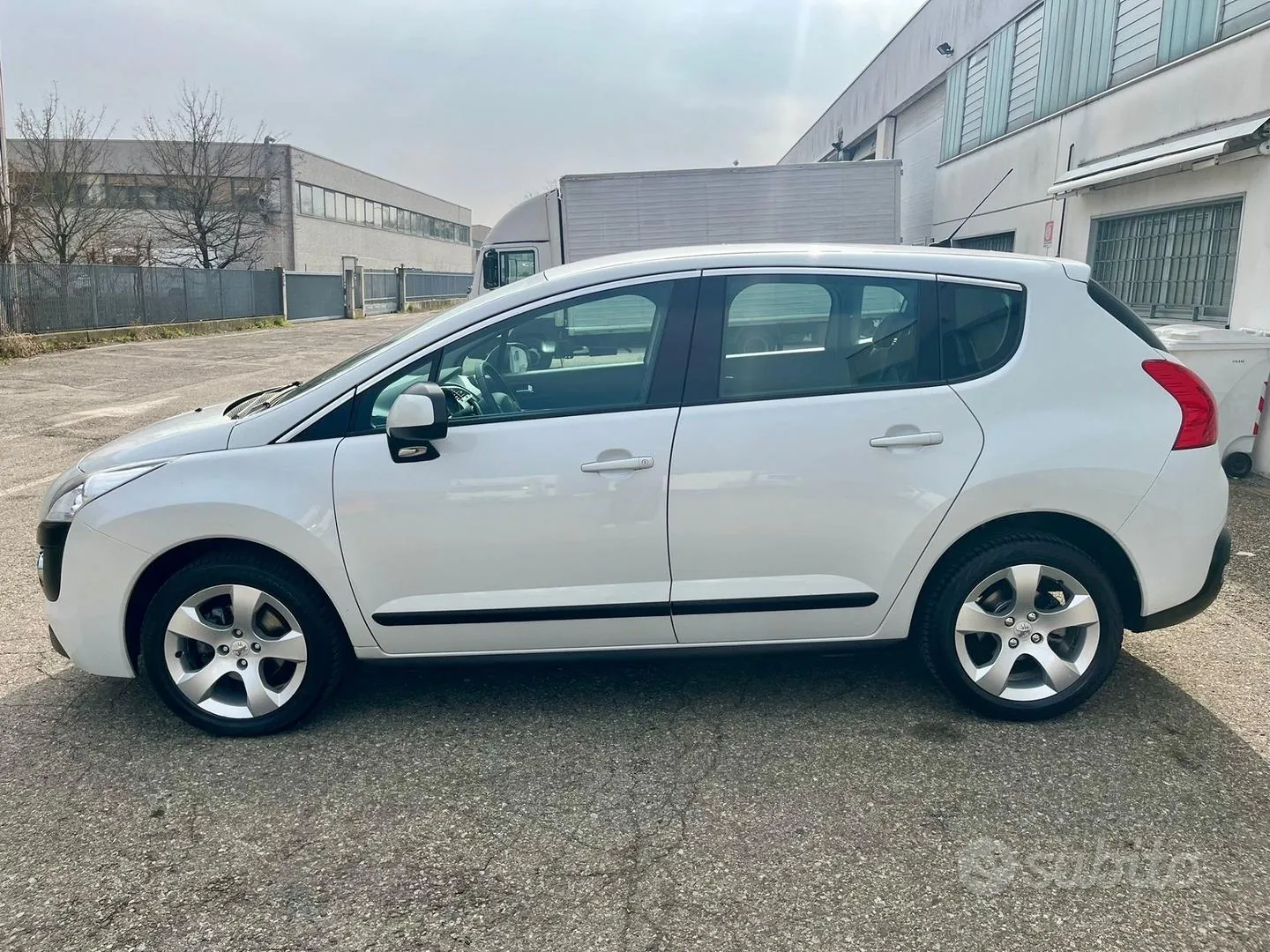 Peugeot 3008 2012 photo 4