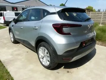 Renault Captur 2024 photo 3
