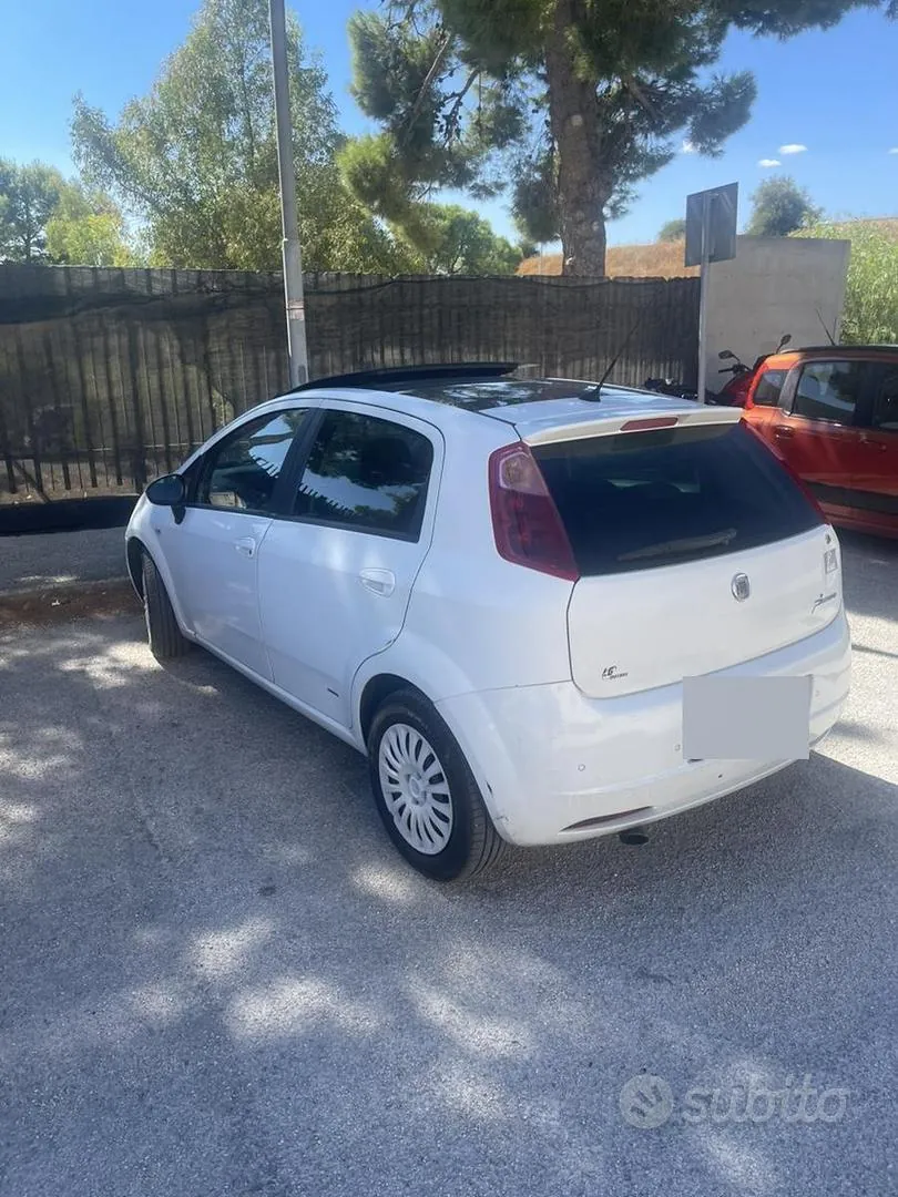 Fiat Punto 2008 photo 3