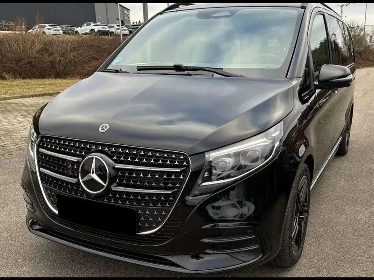 Mercedes-Benz V 250 2024 photo 2