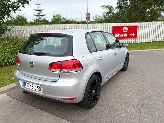 Volkswagen Golf Vi 2009 photo 4