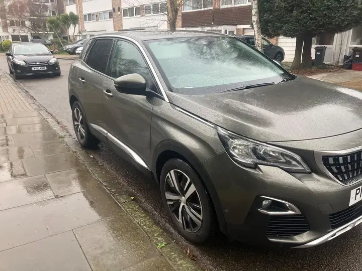 Peugeot 3008 2018 photo 2