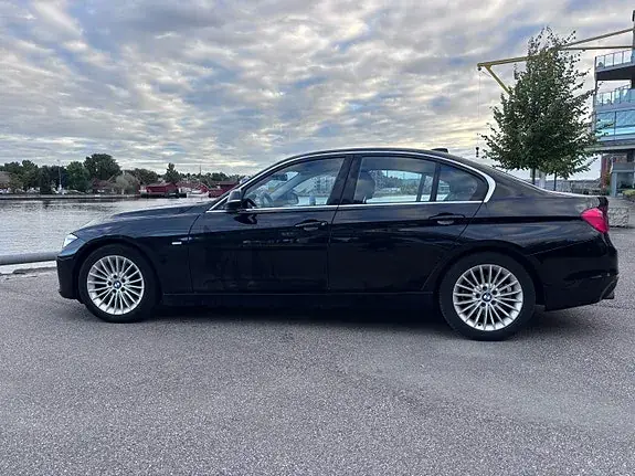 BMW 316I 2013 photo 2