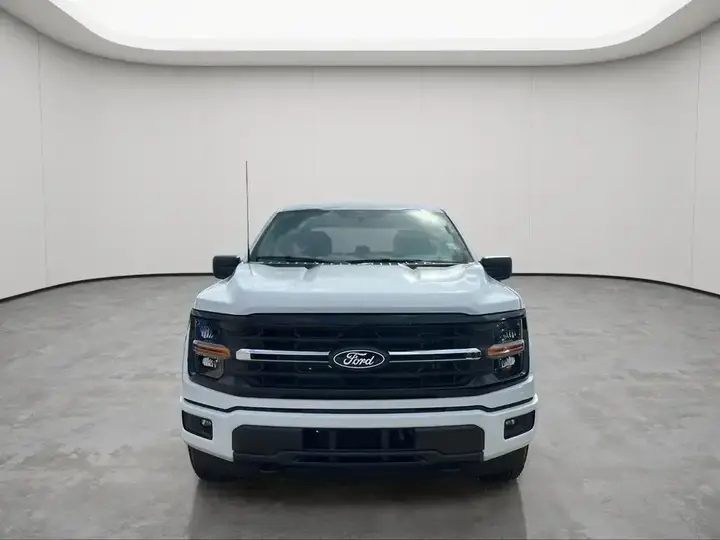 Ford F-150 2026 photo 2