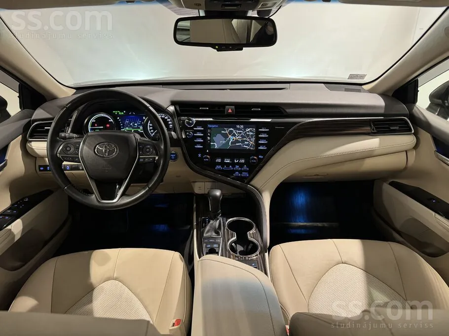 Toyota Camry 2019 photo 4