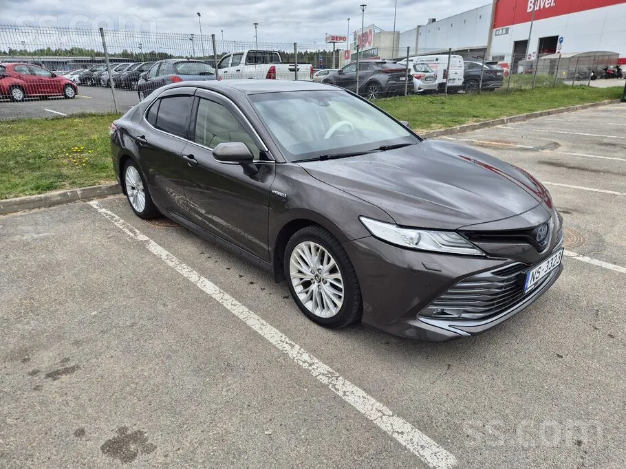 Toyota Camry 2019 photo 3