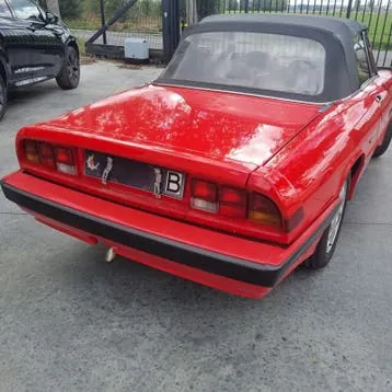 Alfa Romeo Spider 1986 photo 3