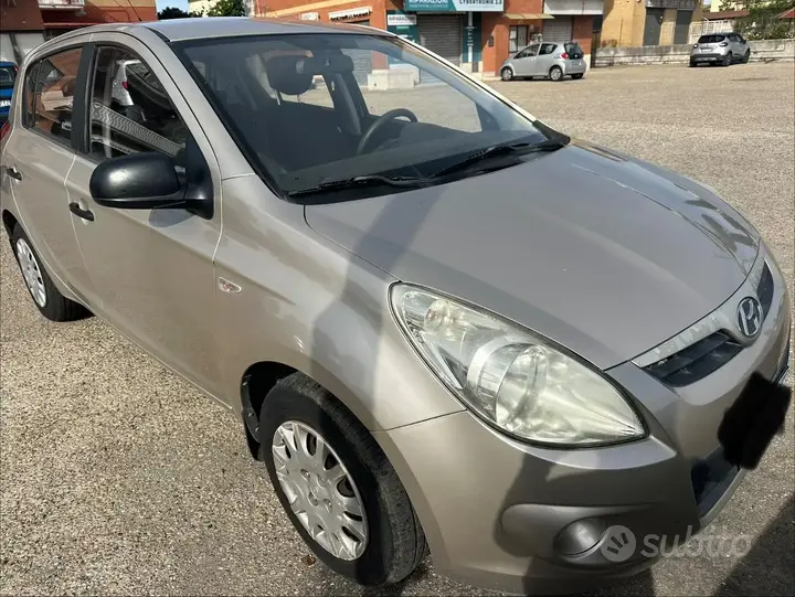 Hyundai I20