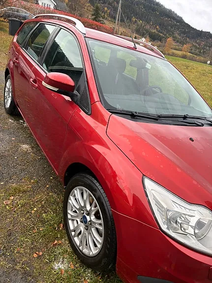 Ford Focus 2008 photo 2