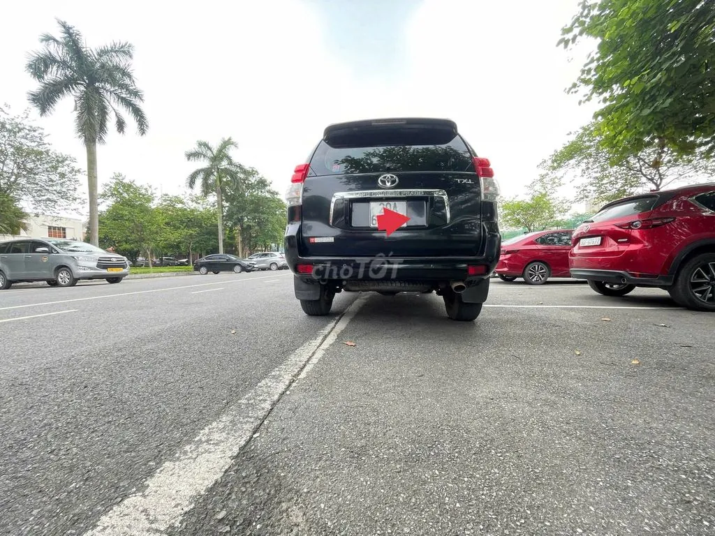 Toyota Land Cruiser Prado 2012 photo 4