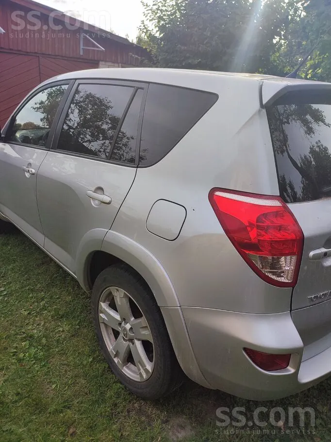 Toyota Rav4 2007 photo 2