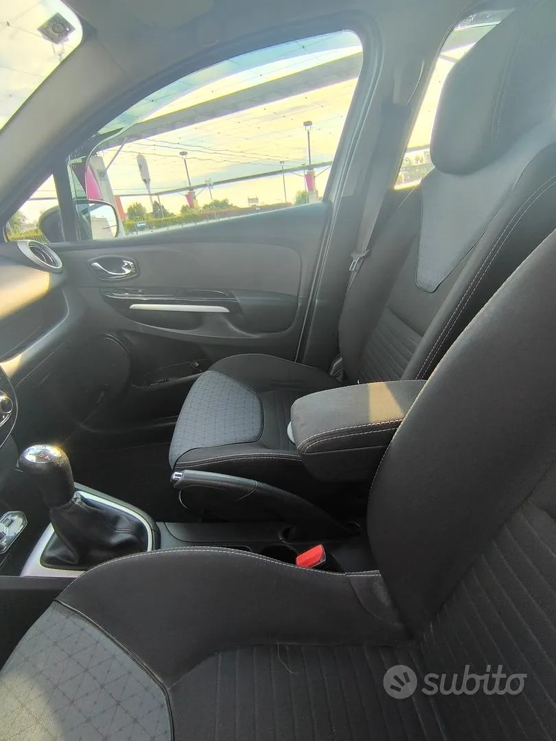 Renault Clio 2013 photo 3