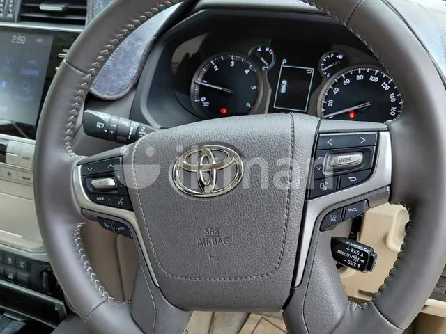 Toyota Land Cruiser Prado 2023 photo 2