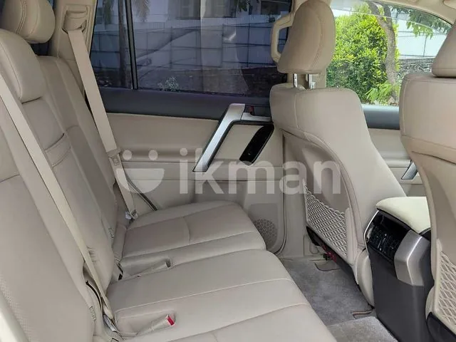 Toyota Land Cruiser Prado 2023 photo 4