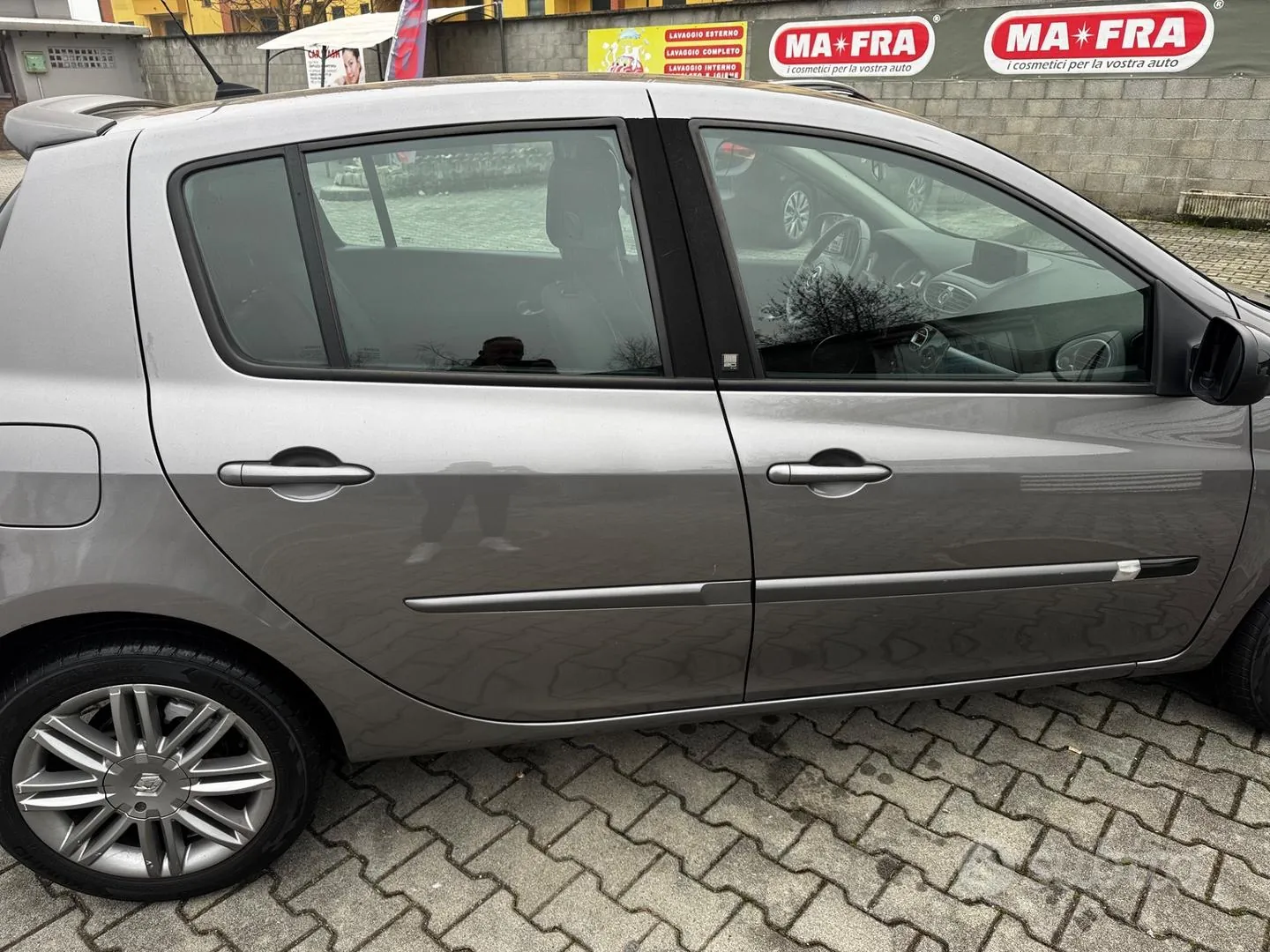 Renault Clio 2010 photo 5