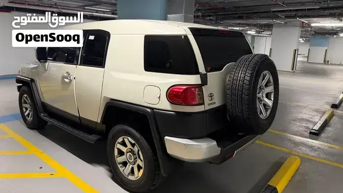 Toyota Fj Cruiser 2023 photo 2
