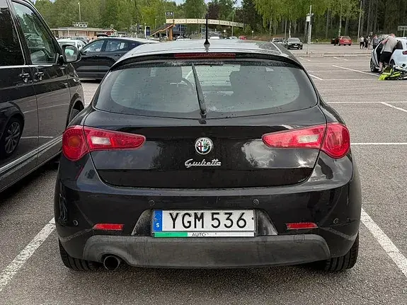Alfa Romeo Giulietta 2012 photo 4