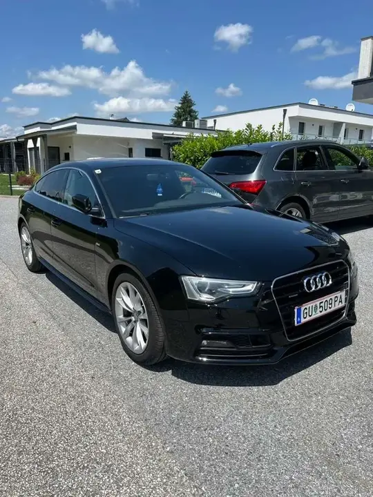 Audi A5 2012 photo 2
