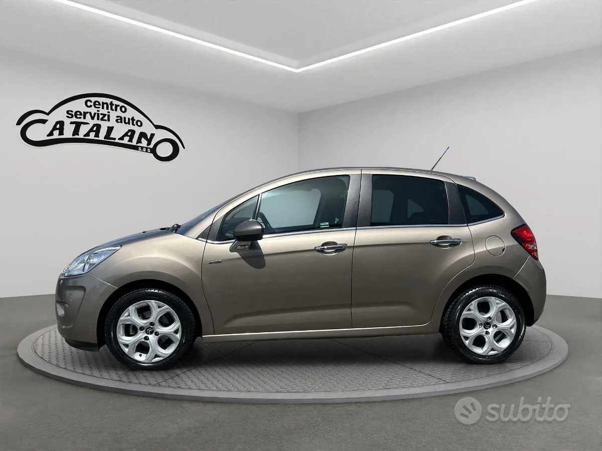Citroen C3 2011 photo 2