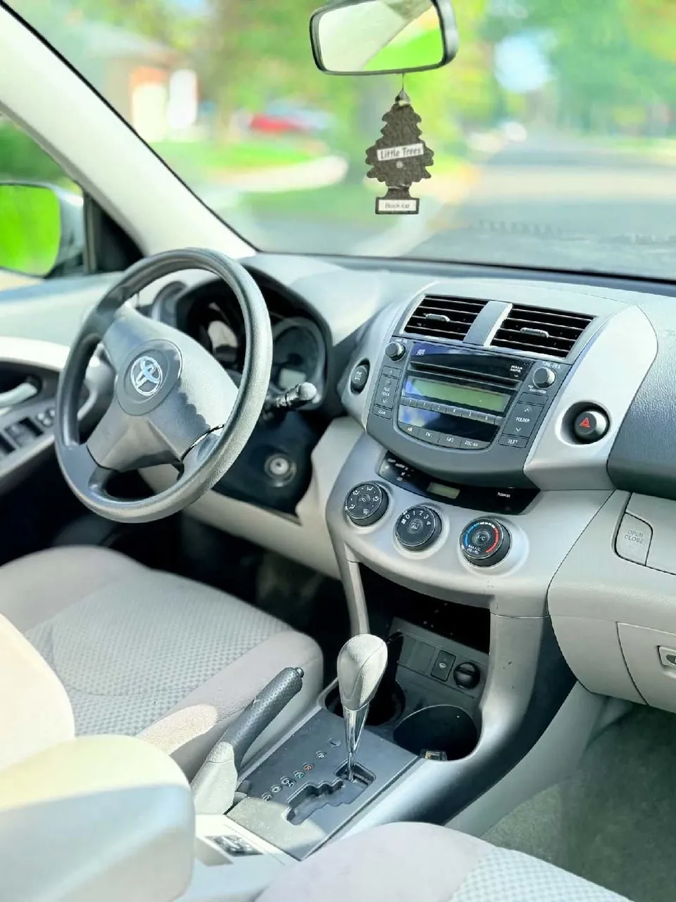 Toyota Rav4 2009 photo 3