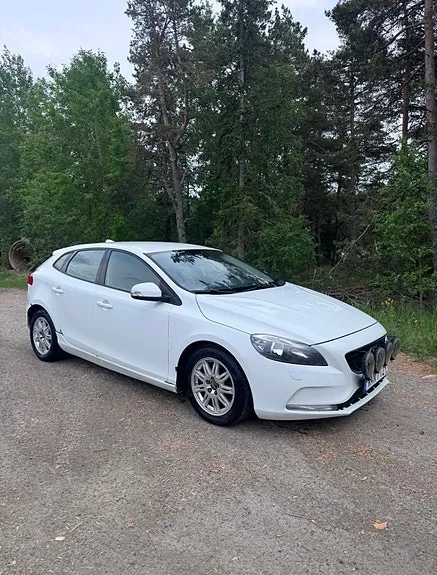 Volvo V40 2013 photo 3