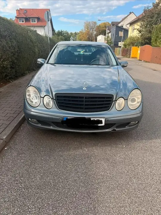 Mercedes-Benz E-Klasse W211