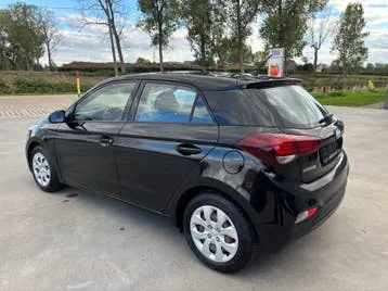 Hyundai I20 2018 photo 3