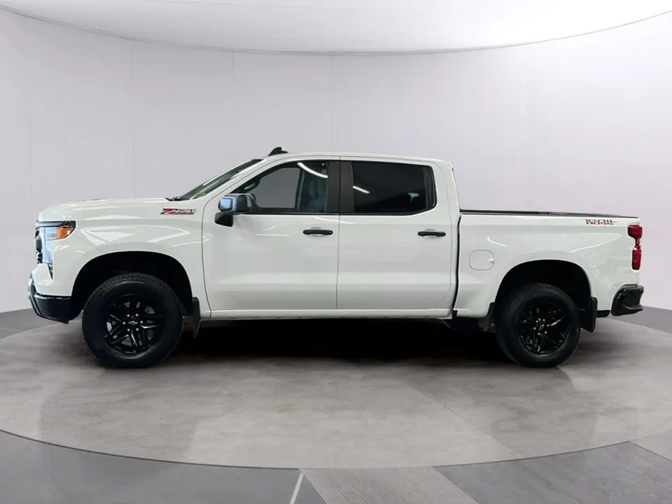 Chevrolet Silverado 1500 2025 photo 2