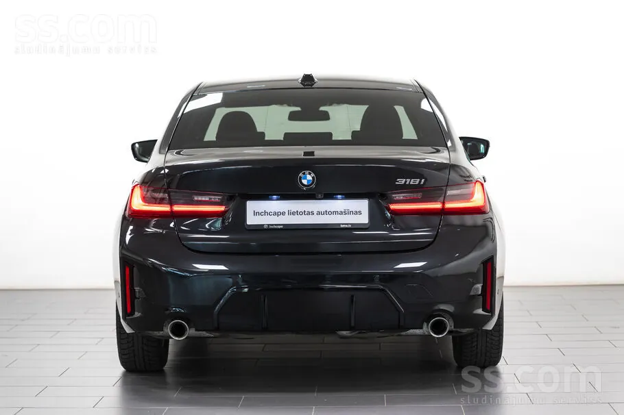 BMW 318I 2024 photo 4