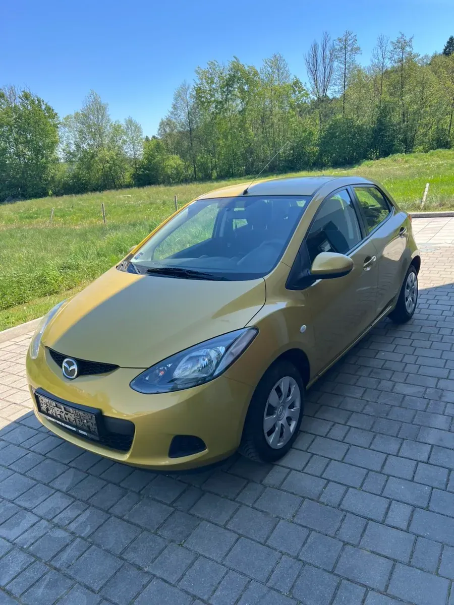 Mazda Mazda2