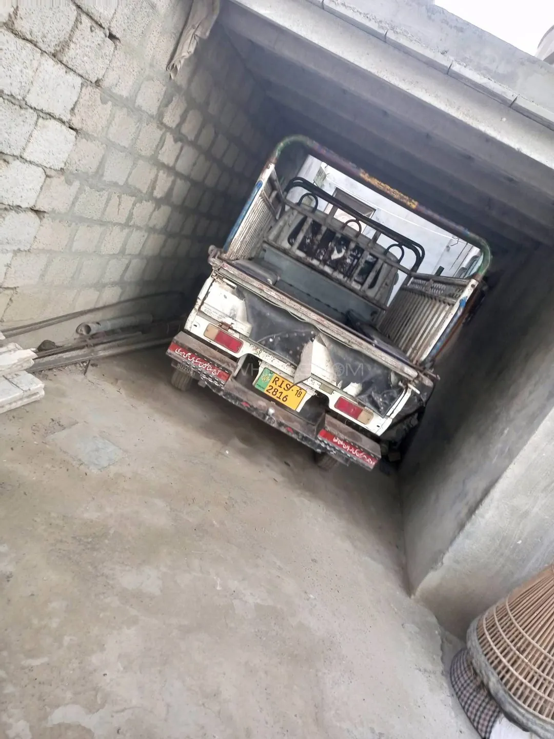 Suzuki Ravi
