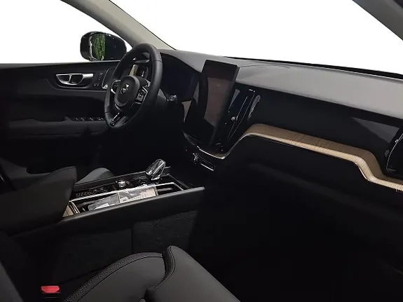 Volvo Xc60 2027 photo 4
