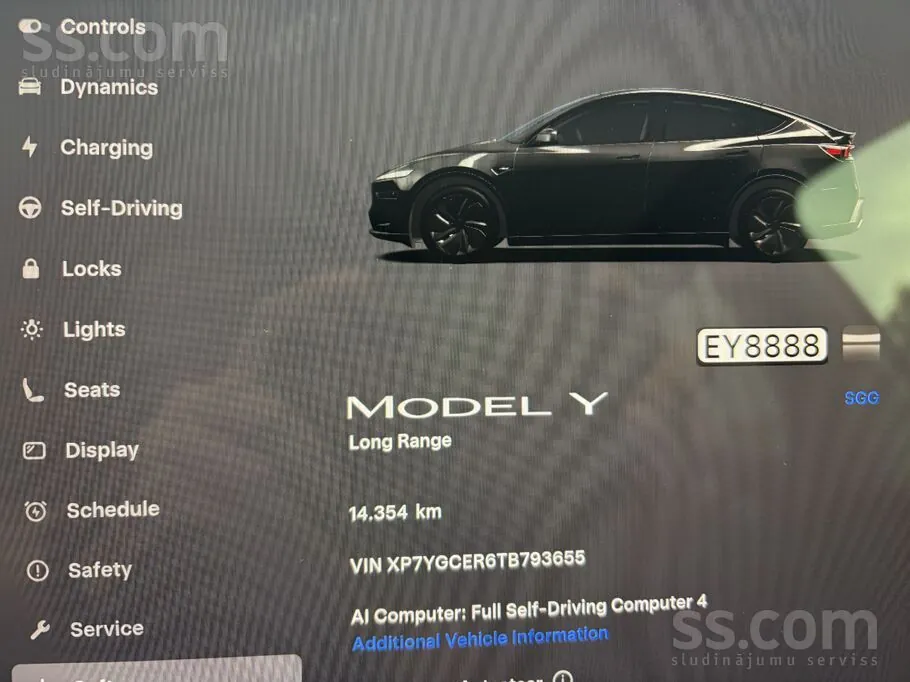 Tesla Model Y 2025 photo 5