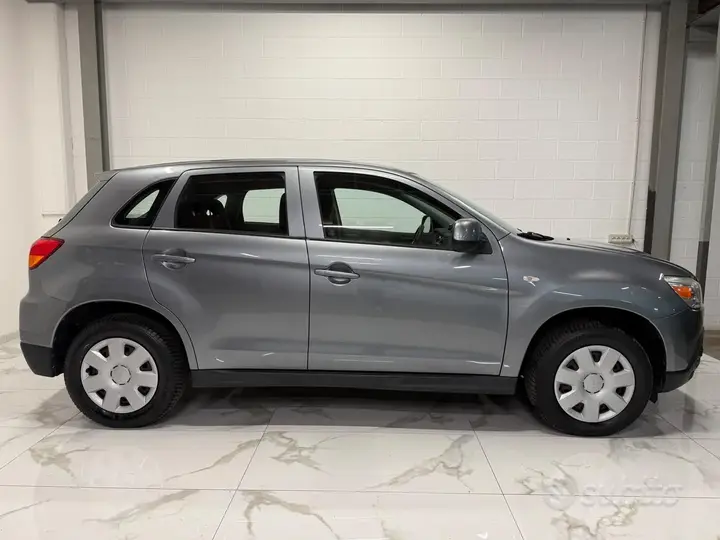 Mitsubishi Asx 2012 photo 3