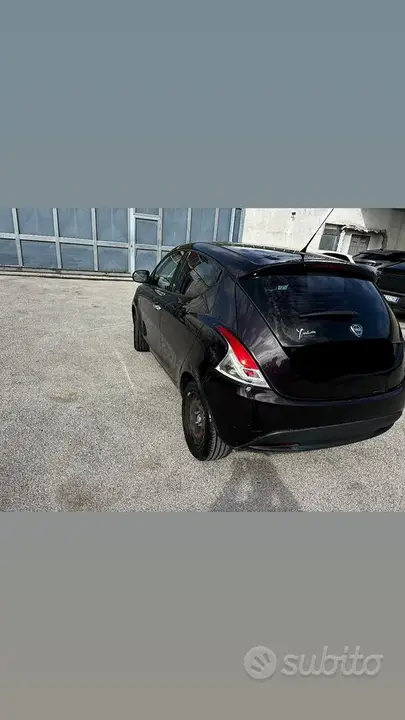 Lancia Ypsilon 2011 photo 4