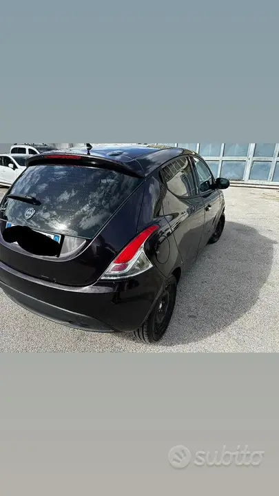 Lancia Ypsilon 2011 photo 3