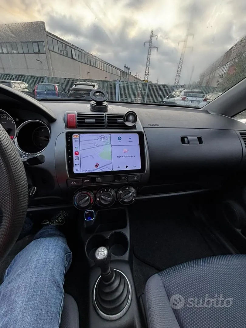 Honda Jazz 2004 photo 4