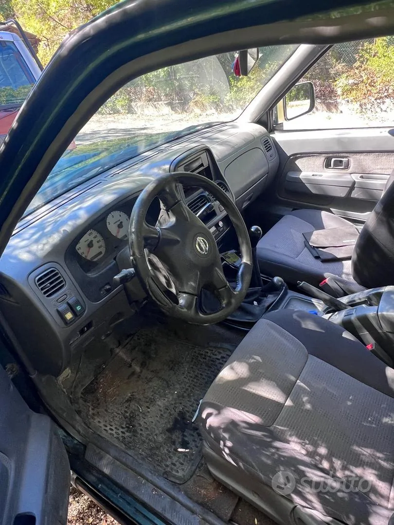 Nissan Pickup
