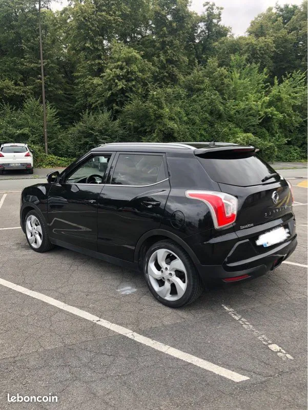 KG Mobility Tivoli 2016 photo 2