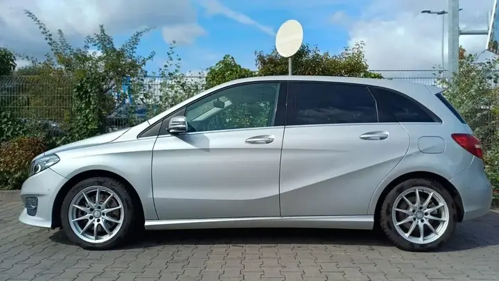 Mercedes-Benz B 250