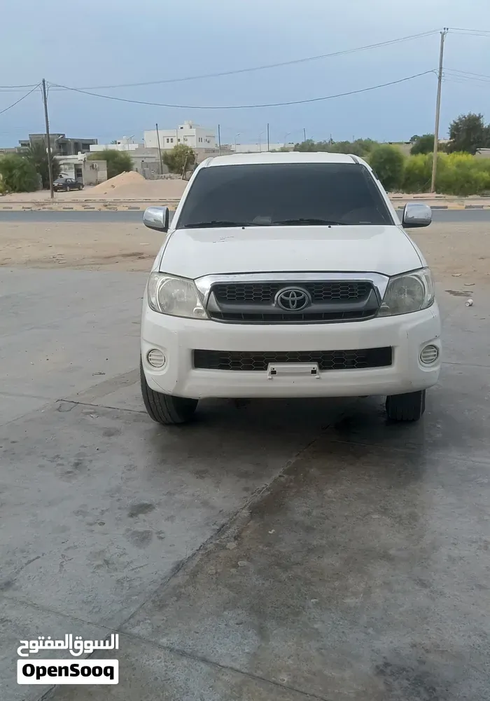 Toyota Hilux 2012 photo 2