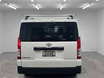Toyota Hiace 2023 photo 5