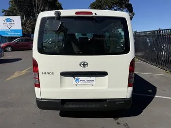 Toyota Hiace 2021 photo 5