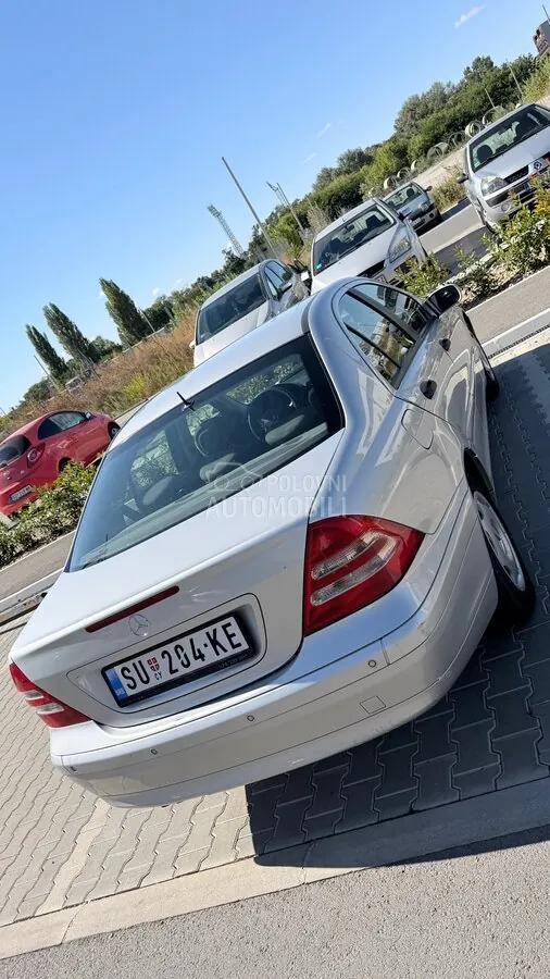 Mercedes-Benz C180 2003 photo 3