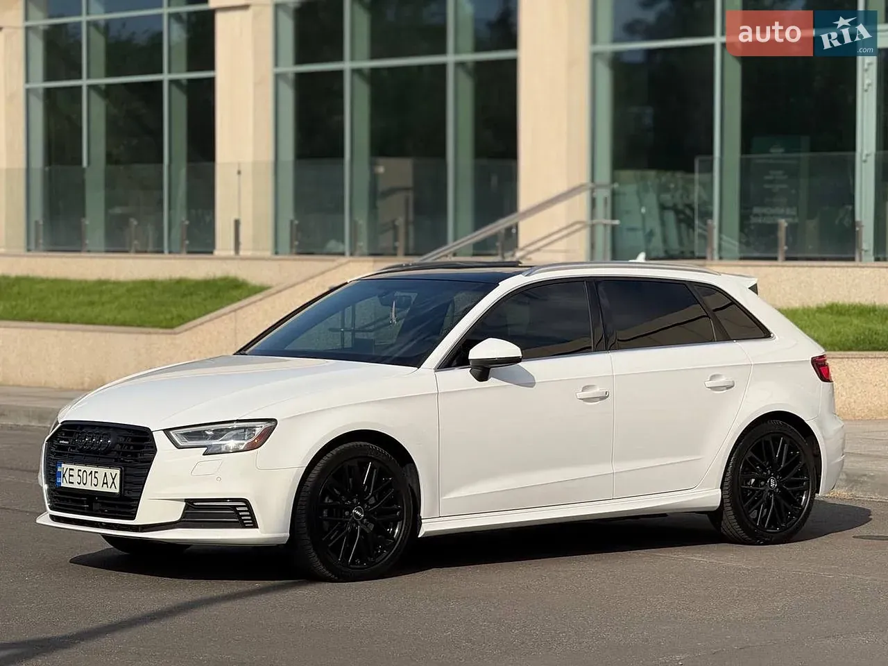 Audi A3 2017 photo 2