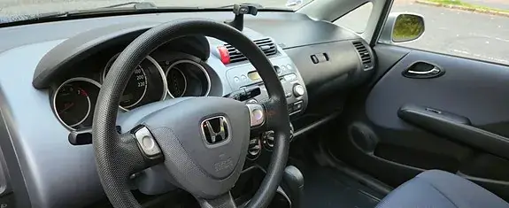 Honda Jazz 2004 photo 2